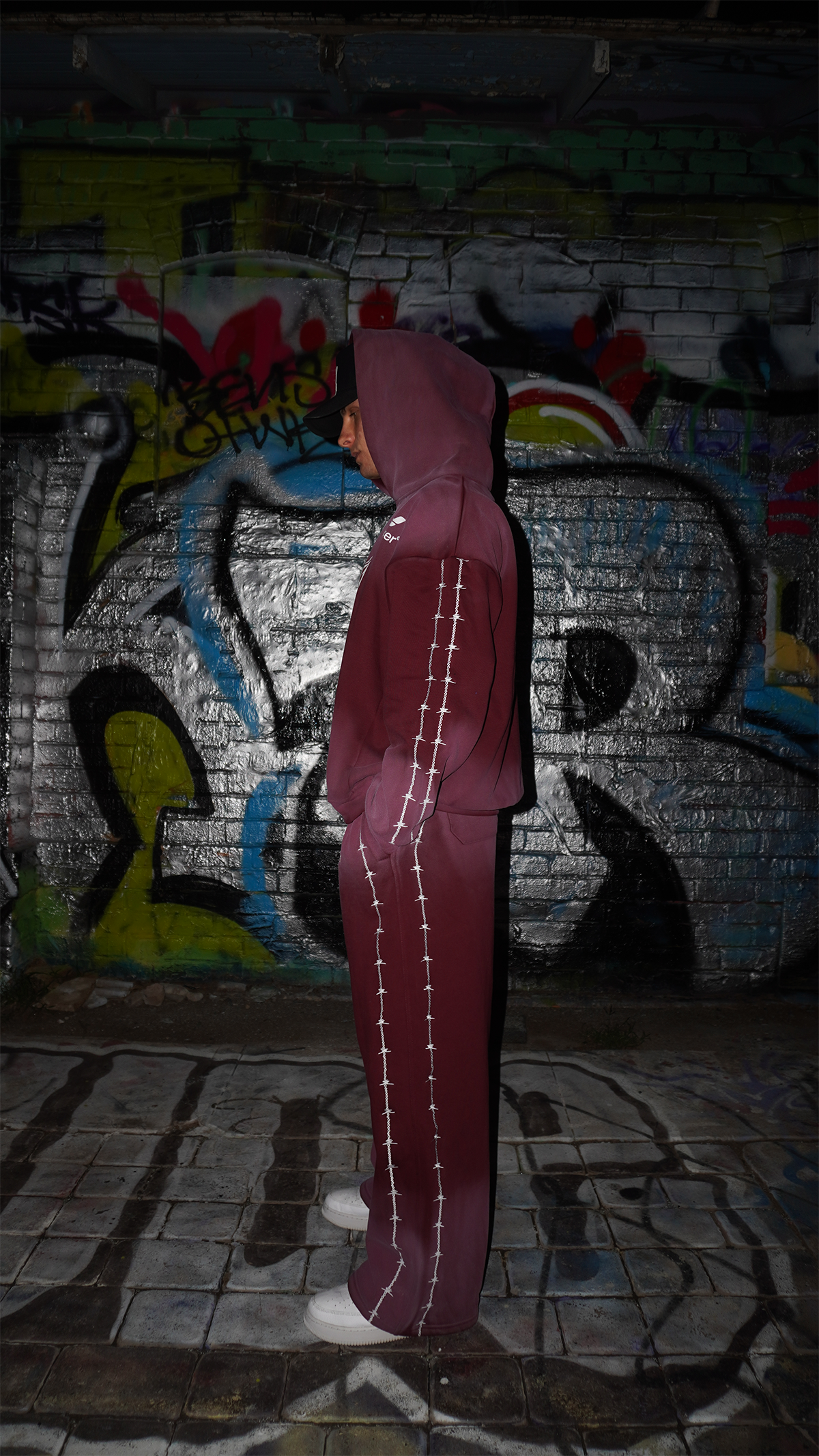 BARBED WIRE SWEATS (CRIMSON)