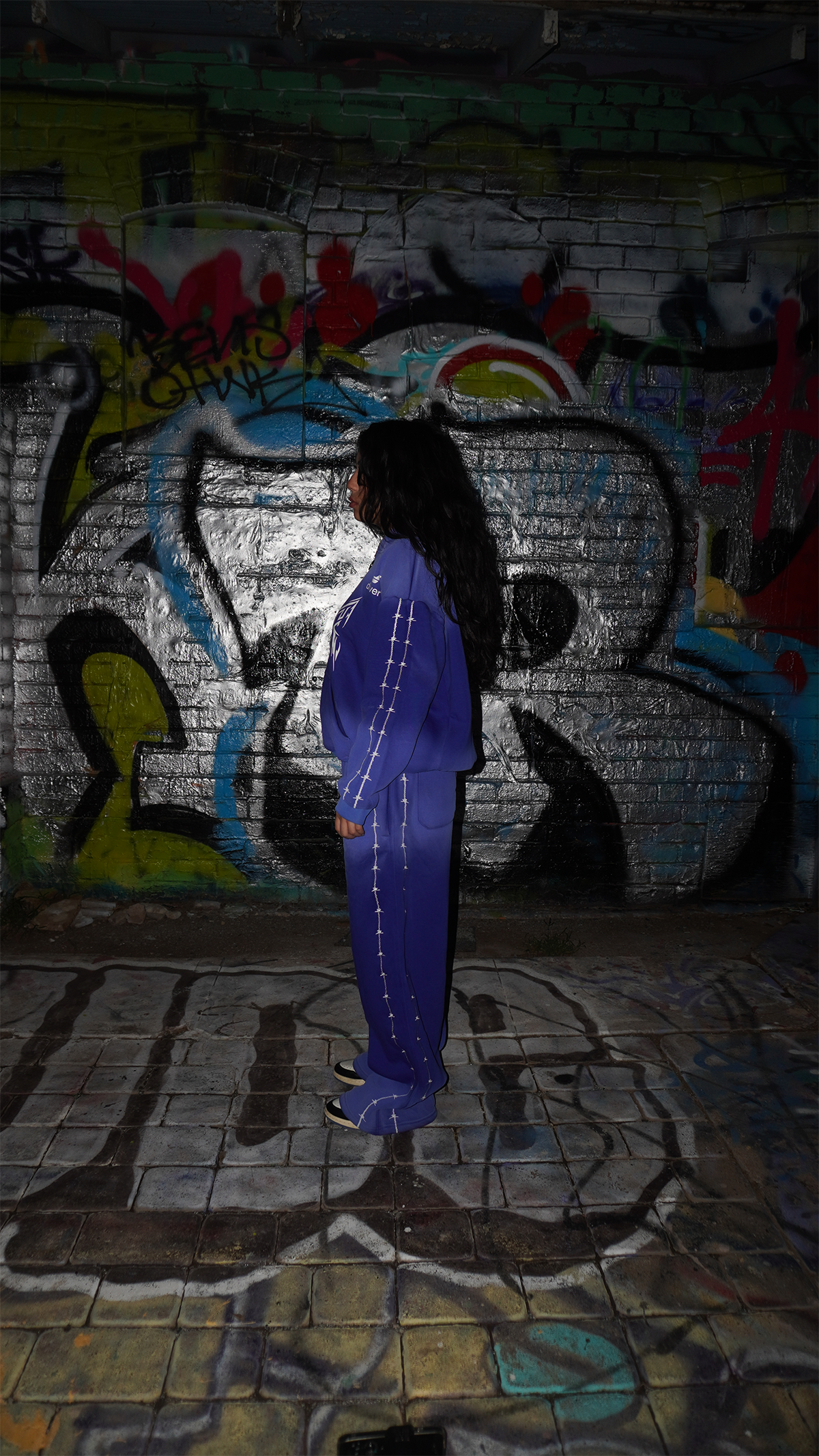 BARBED WIRE SWEATS (AZURE)